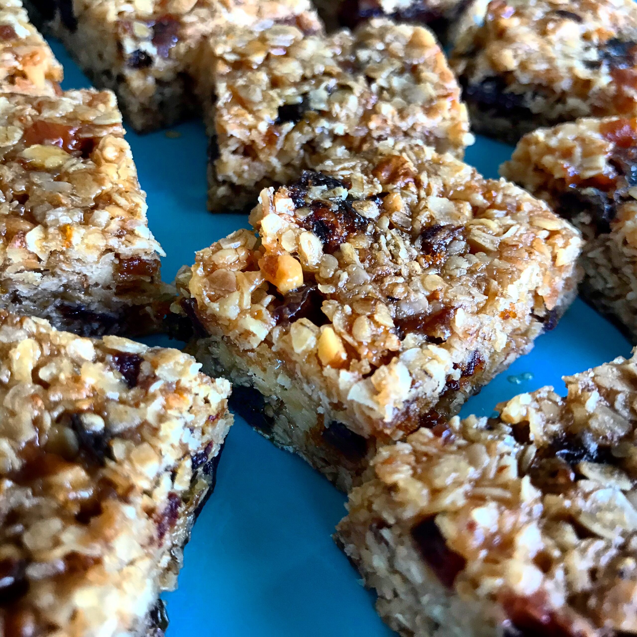 DATE & WALNUT OAT BARS