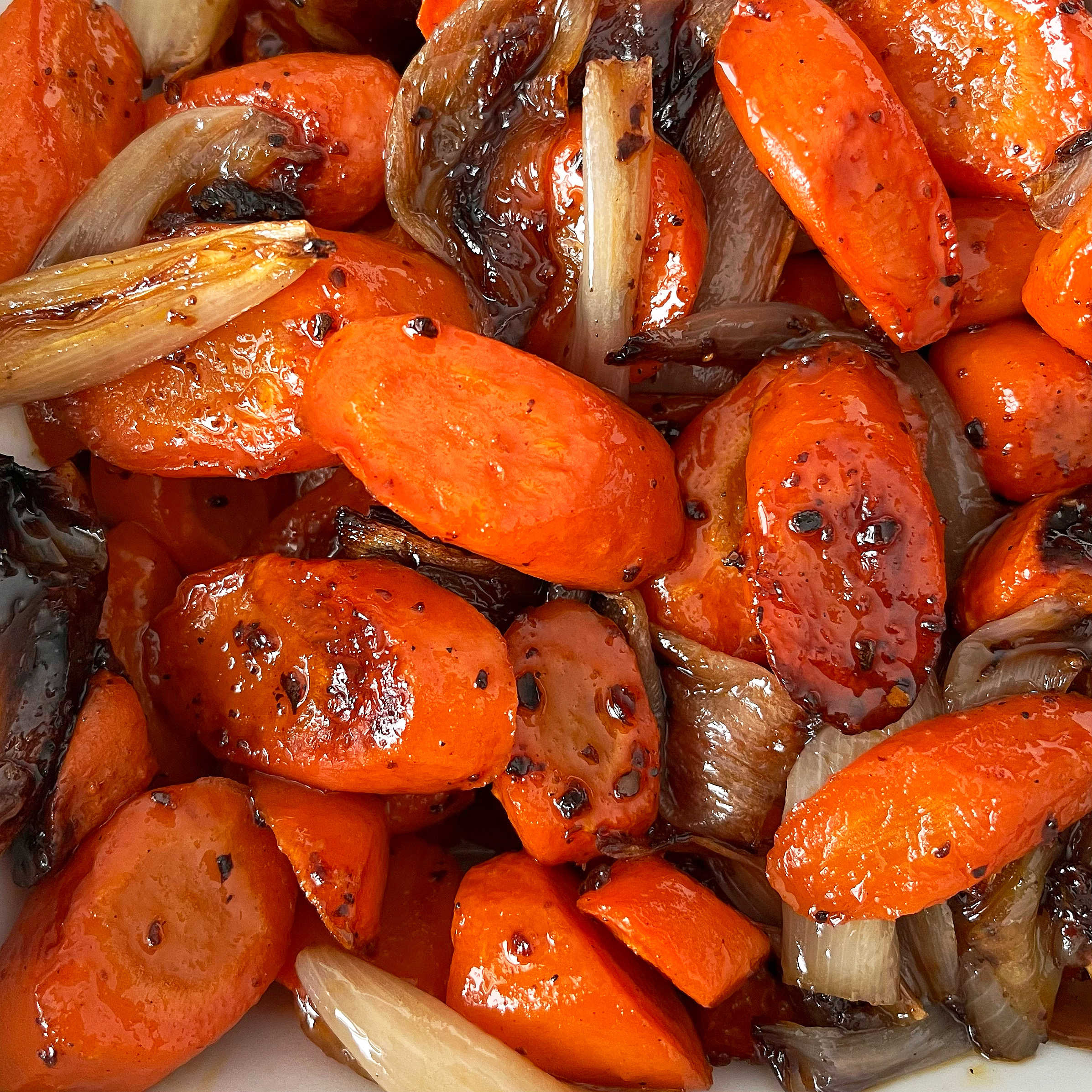 SPICY MAPLE GLAZED CARROTS